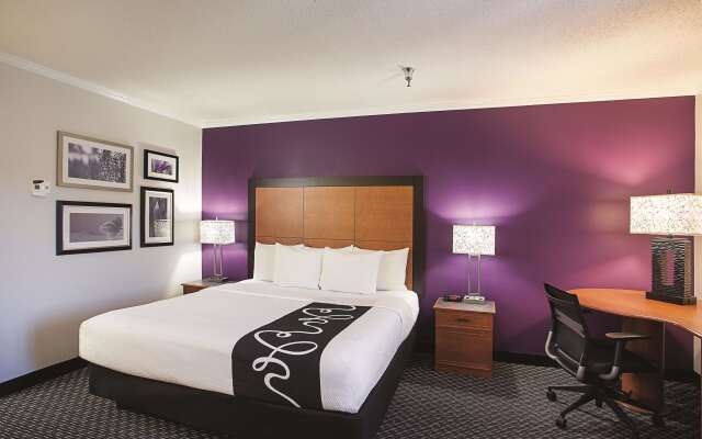 La Quinta Inn & Suites by Wyndham Baton Rouge Siegen Lane