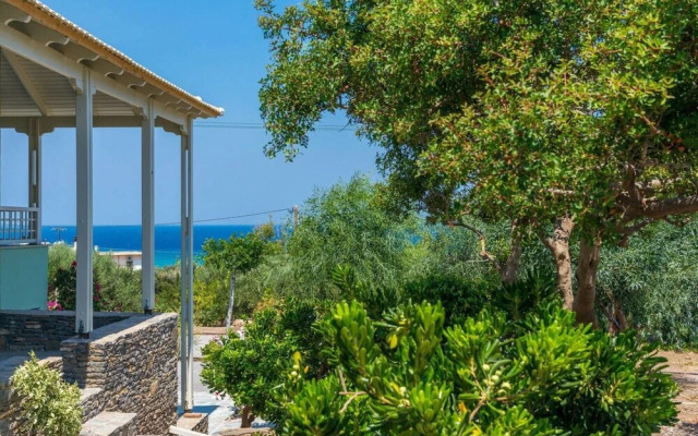 Stylish Villa, Private Pool, Large Garden, sea View, En-suite Bathrooms