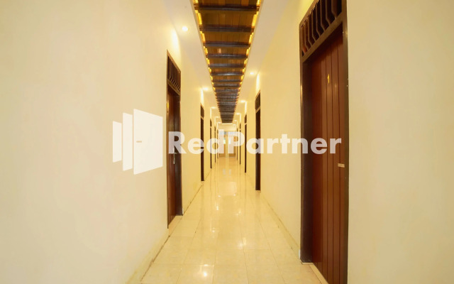 Hatta Guest House Syariah near Hayam Wuruk Jelutung