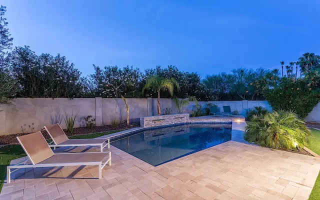 Soaking Up the Sun 3BR by Casago