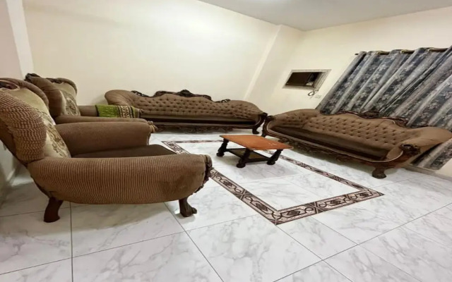 Super OYO 149 Bait Al Ghubaira Furnished Flat