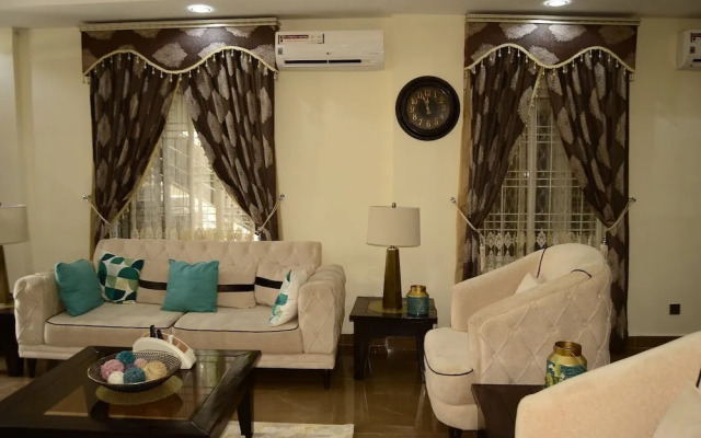 De Marshall Hotel and Apartments