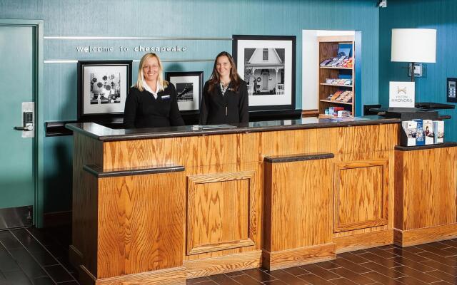Hampton Inn & Suites Chesapeake-Square Mall