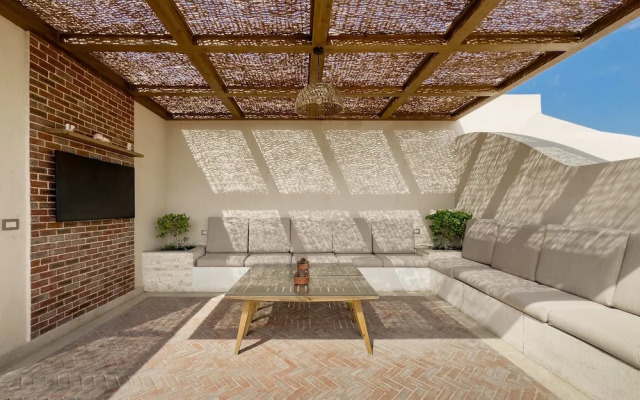 The 1bdr Rustic Rooftop w/ Wow Outdoor Terrace
