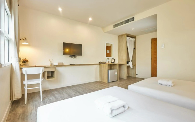 Talay Hotel & Villa