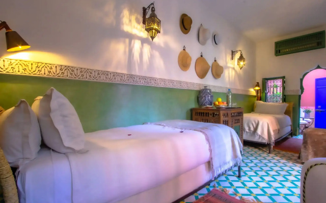Riad Kaiss by Anika