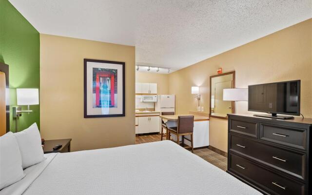 Extended Stay America Suites Washington DC Falls Church