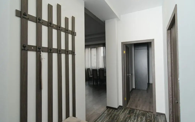 Elegant Suite by Sweet Home