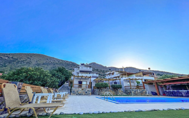 Elounda Ocean View Suites