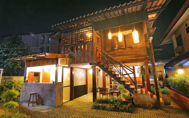 Manon Hostel