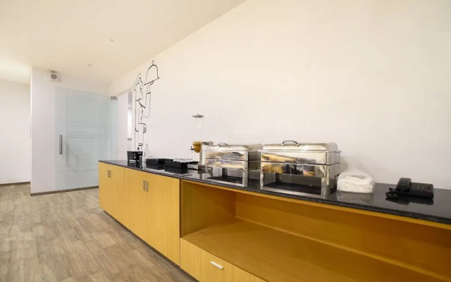 Shushant Lok by OYO Rooms