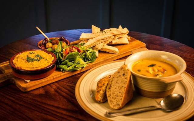 Cromwell's Tap House