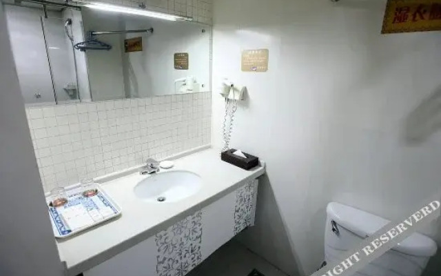 Yuanlan Yuntian Theme Hotel