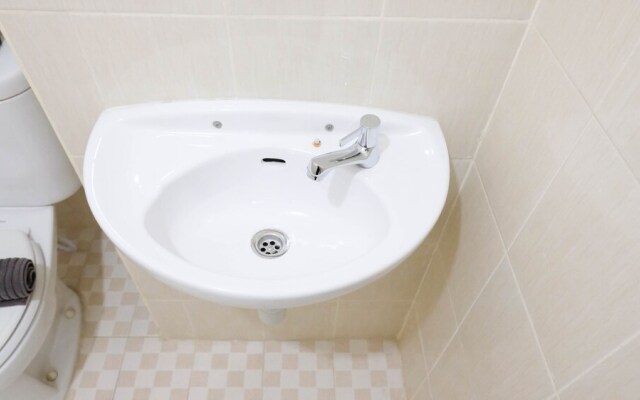 Clean And Comfy 2Br Apartment At Puncak Kertajaya