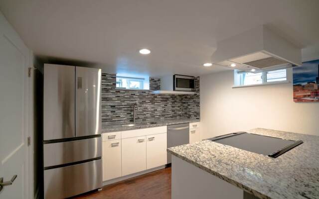 The Wash Park West Residence Sleeps 8