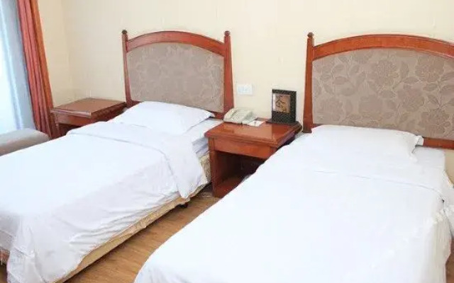 Hailanxing Hotel (Dalian Xinghai Park Branch)
