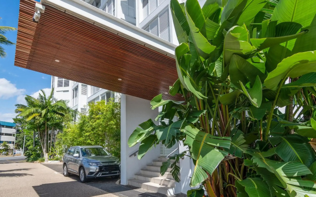 201 Lake Street Apartments
