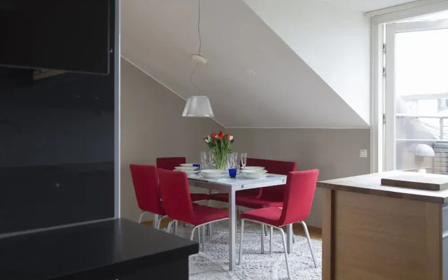 2ndhomes 2BR Penthouse with Balcony and Sauna