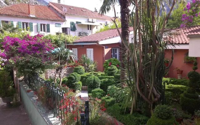 Apartment City Garden