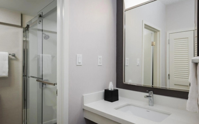 Courtyard by Marriott Denver Central Park