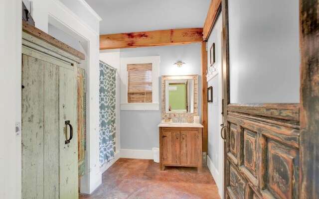 New Braunfels' #1 Getaway