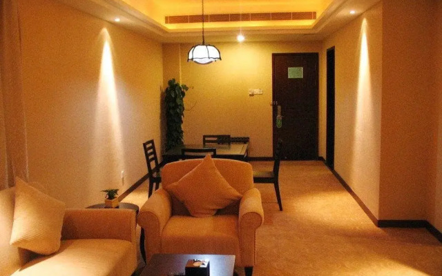 Dongzhu Big Hotel