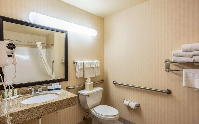 Quality Inn & Suites Hannibal West