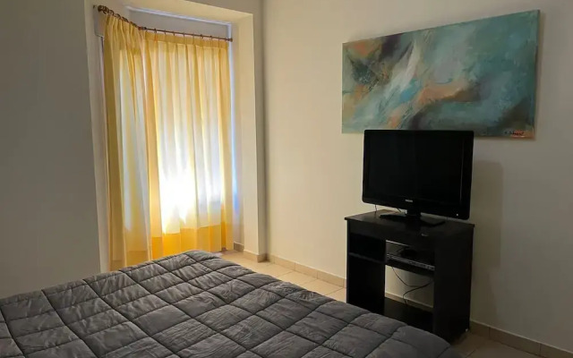 Los Robles Apart Hotel