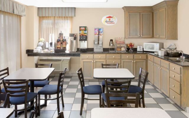 Super 8 By Wyndham Hattiesburg South