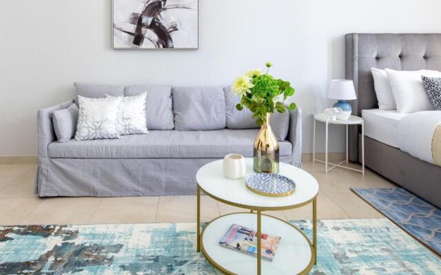 Frank Porter - Canal Residence