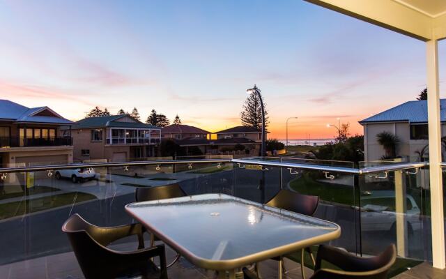 Reflections by Rockingham Apartments