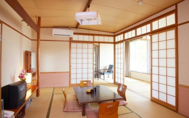 Unzen Iwaki Ryokan