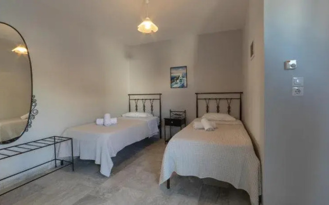 Aphrodite Hotel & Apartments