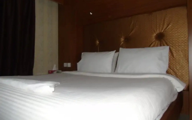 Al Burj International Hotel