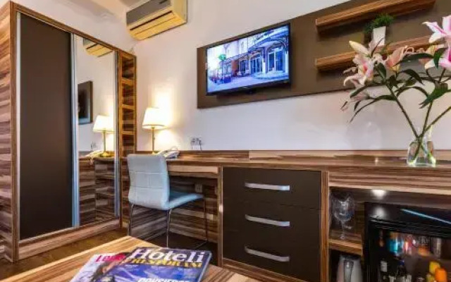 Garni Hotel Royal Crown