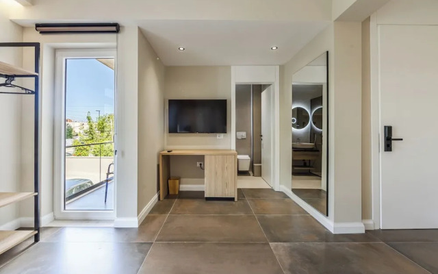Zoe's Villa 201