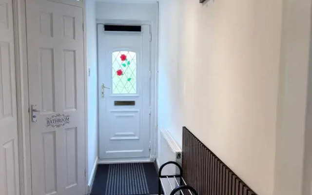 Harlow Cozy 3-bed House Retreat