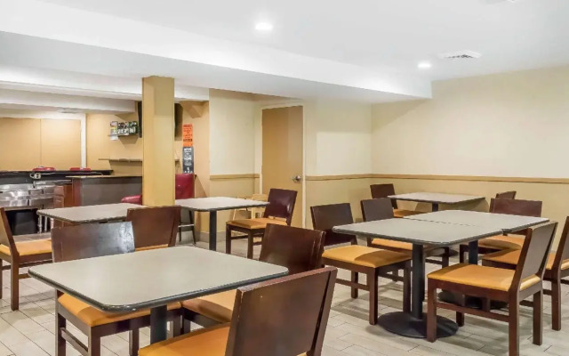 Motel 6 Lester, PA - Philadelphia Airport