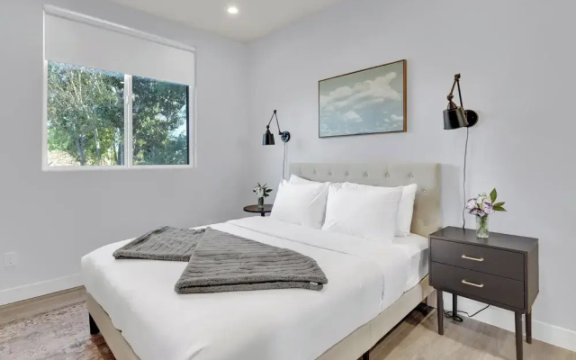 Fulton Buyout by Avantstay Sherman Oaks Estate + View