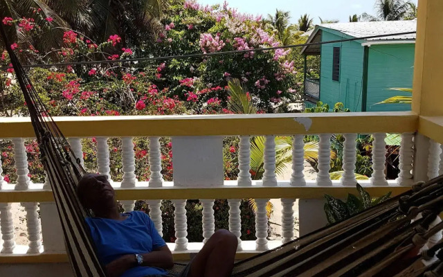 Serenade Hotel