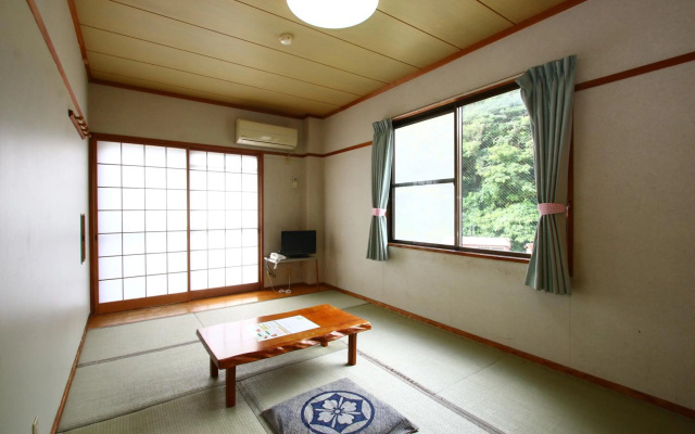 Minshuku Takesugi – Guest Rooms – Yakushima