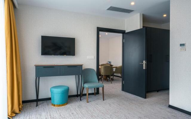 Leo suites Hotel