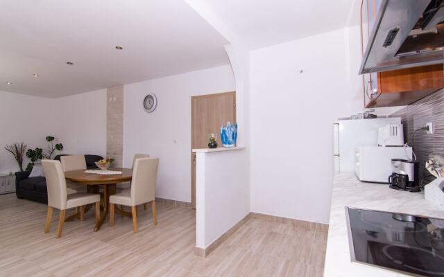 Apartmani Dolores