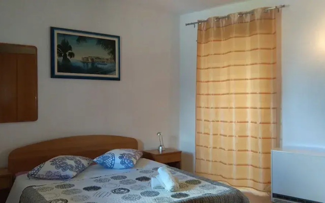House for Families and Pets Welcome