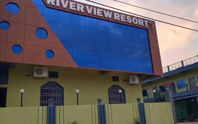 OYO 700998 River View Resort