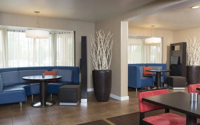 Courtyard Bowling Green Convention Center