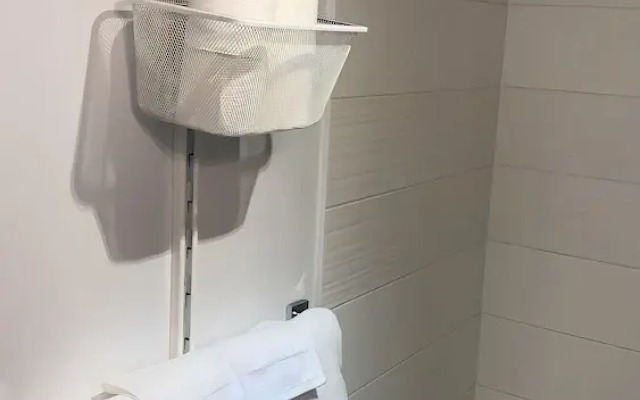 Gorgeous Lakeview Boutique Suites