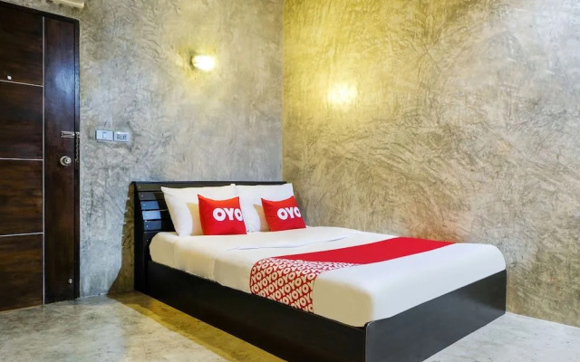 Oyo 258 Warmtel Chiang Mai Cityhall