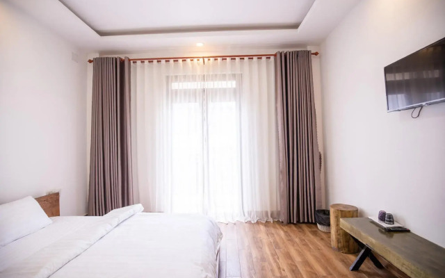 Phuong Dung Hotel