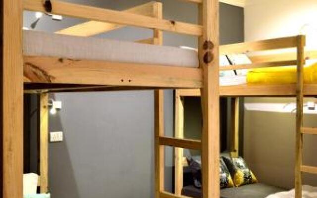 Worlds Hostel